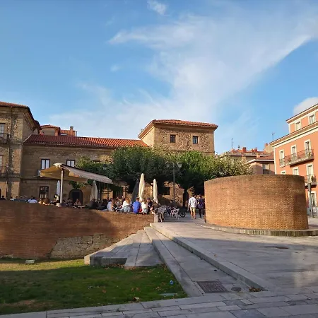 Les Casetes De San Lorenzo Apartment *